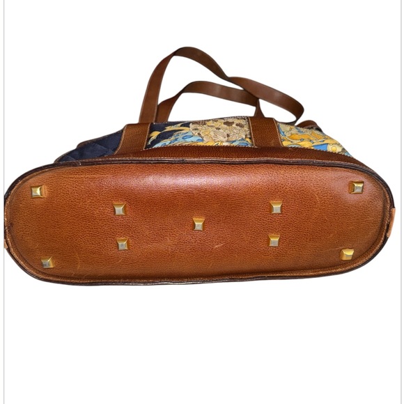 Salvatore Ferragamo Jungle / Animal Print Tote - Detachable Pouch - Picture 10 of 12